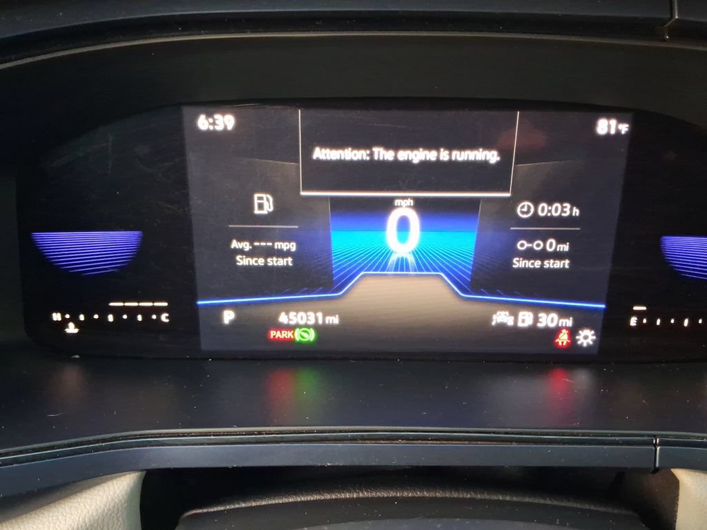 Used 2022 Volkswagen Taos SE w/ Panoramic Sunroof Package FWD image 19