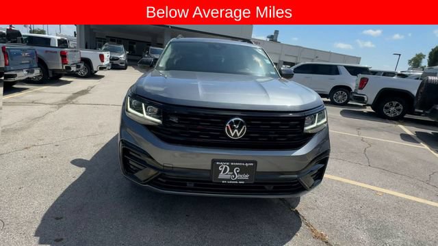 Used 2023 Volkswagen Atlas SEL R-Line AWD/4WD image 3