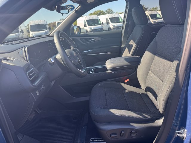 Used 2025 Chevrolet Traverse LT w/ LPO, Floor Liner Package AWD/4WD image 24