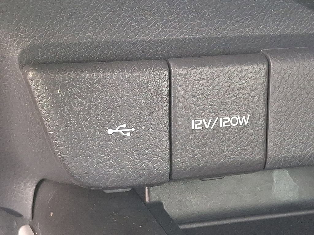 Used 2022 Toyota Camry SE image 24