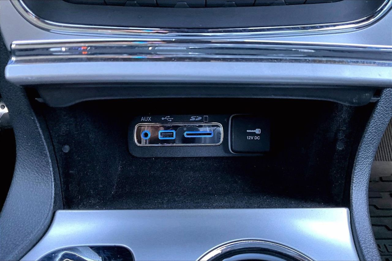Certified 2016 Jeep Grand Cherokee High Altitude image 18