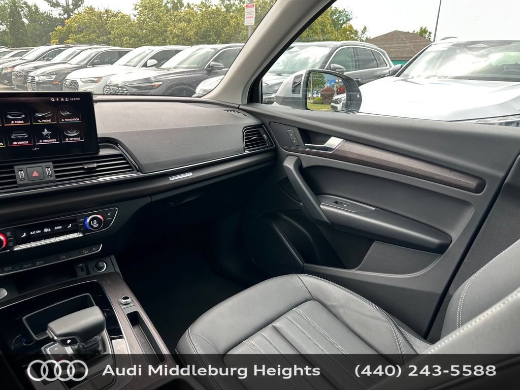 Certified 2023 Audi Q5 2.0T Premium w/ Convenience Package AWD/4WD image 29