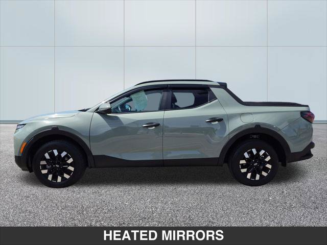 Used 2025 Hyundai Santa Cruz SEL FWD image 2