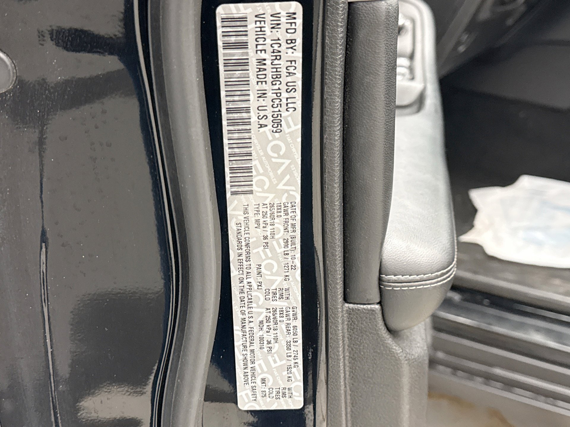 Used 2023 Jeep Grand Cherokee Limited AWD/4WD image 11