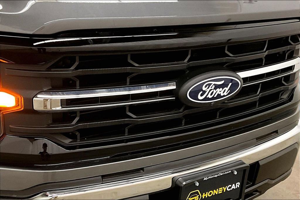 Used 2024 Ford F150 XLT w/ Mobile Office Package RWD image 32