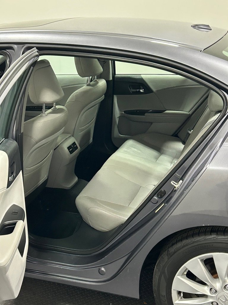 Used 2013 Honda Accord EX-L image 9