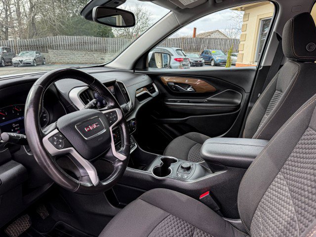 Used 2020 GMC Terrain SLE w/ Driver Convenience Package image 5