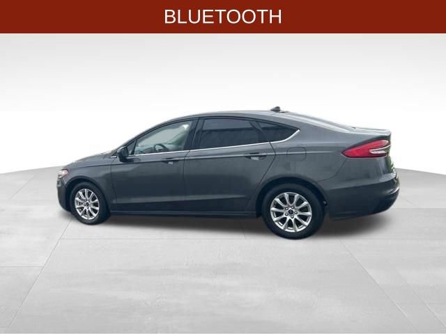 Used 2020 Ford Fusion SE FWD image 4
