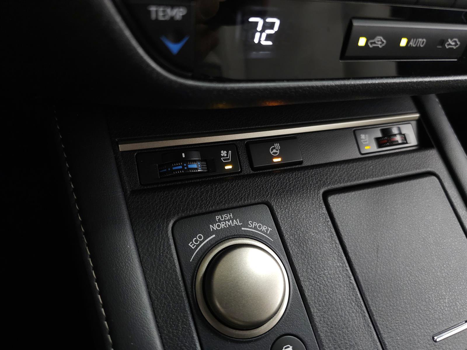 Used 2018 Lexus ES 350 w/ Navigation System Package FWD image 26