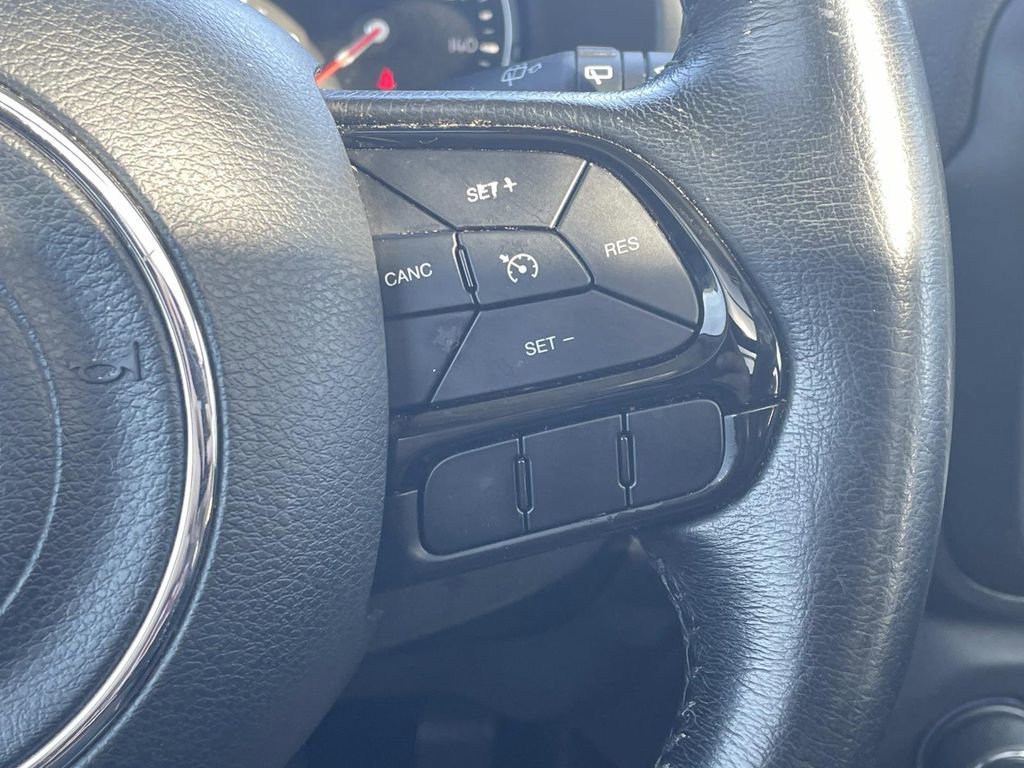 Used 2020 Jeep Renegade Altitude image 28