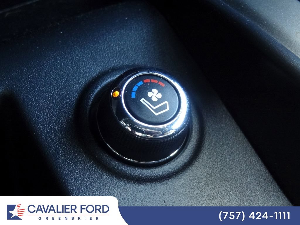 Used 2023 Nissan Titan Platinum Reserve w/ Moonroof Package AWD/4WD image 42