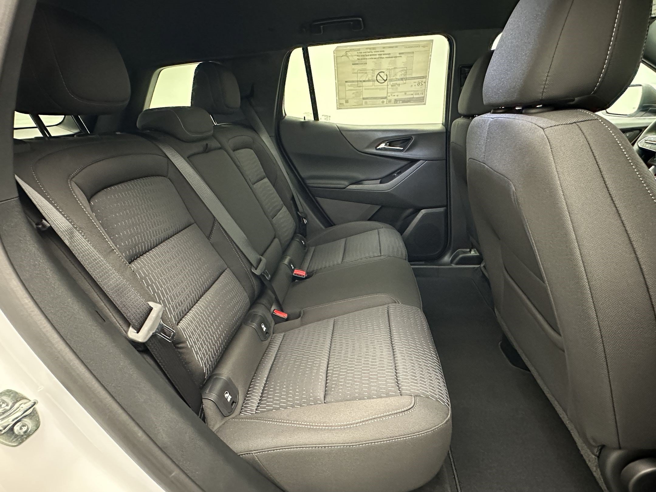 New 2027 Chevrolet Equinox LT AWD/4WD image 30