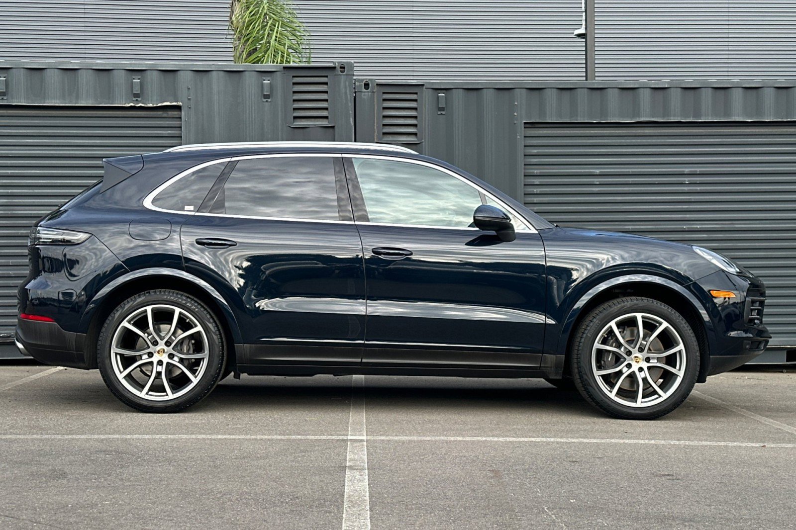 Used 2023 Porsche Cayenne image 9