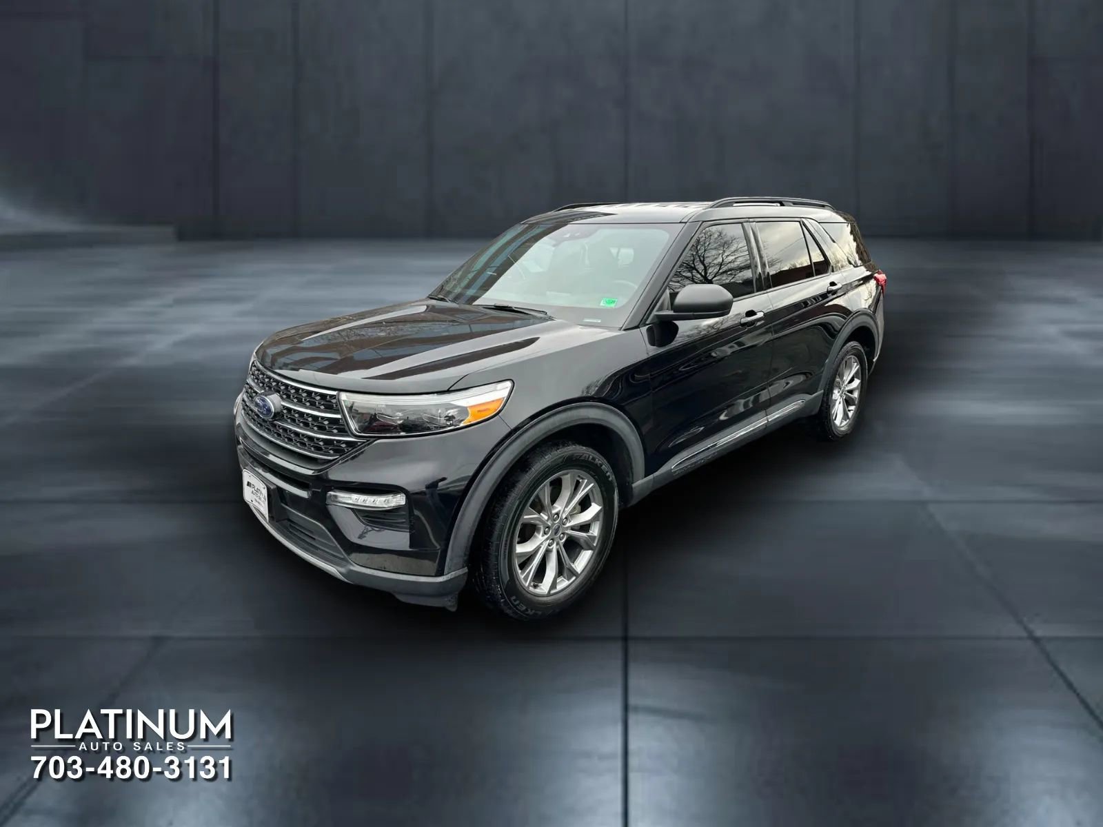 Used 2020 Ford Explorer XLT w/ Equipment Group 202A image 6