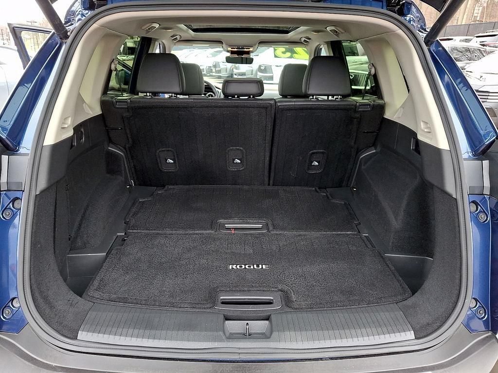 Certified 2023 Nissan Rogue Platinum AWD/4WD image 32