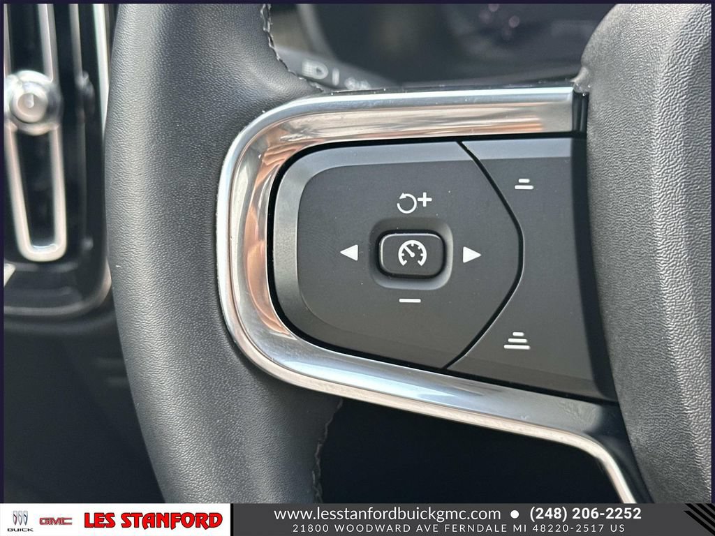 Used 2023 Volvo XC40 B5 Ultimate w/ Climate Package AWD/4WD image 24