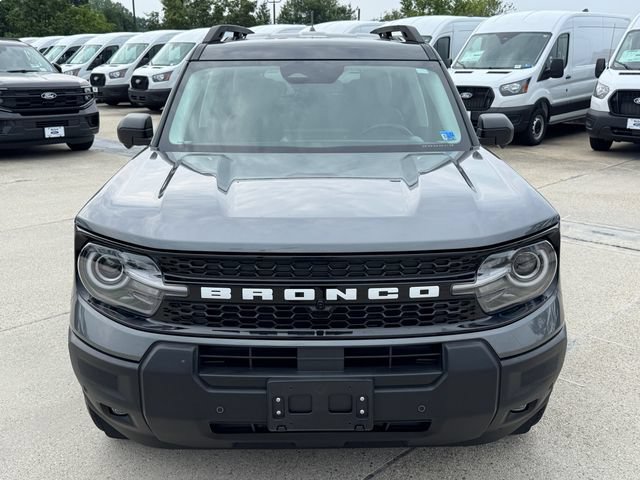 Used 2025 Ford Bronco Sport Outer Banks w/ Outer Banks Tech Package+ AWD/4WD image 2
