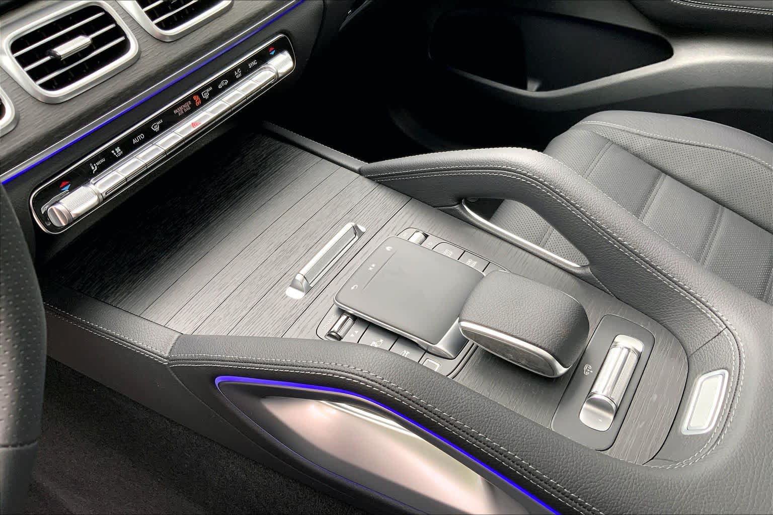 New 2026 Mercedes-Benz GLS 580 4MATIC image 7