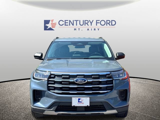Used 2026 Ford Explorer Active AWD/4WD image 2