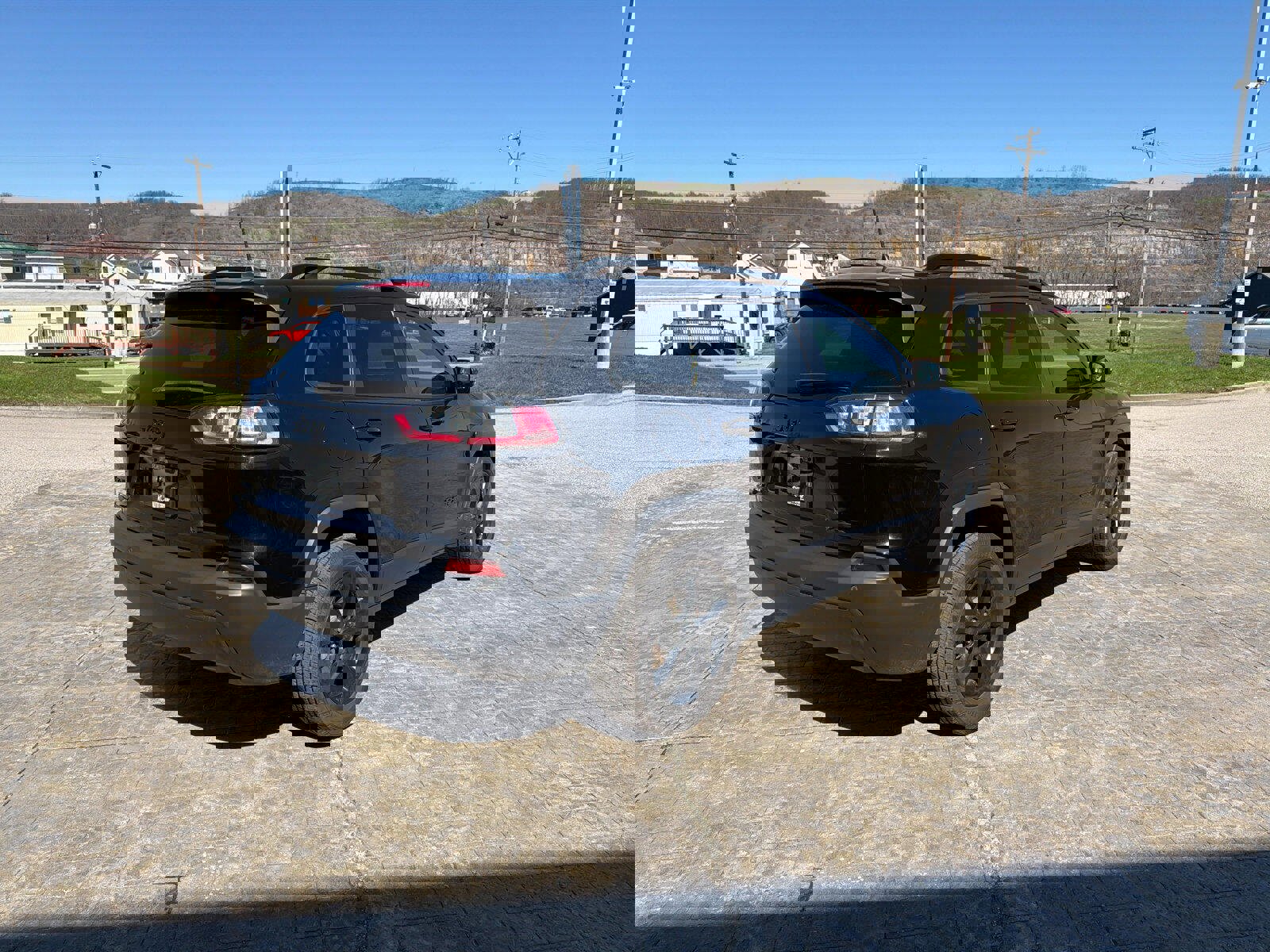 Used 2020 Jeep Cherokee Latitude Plus image 8