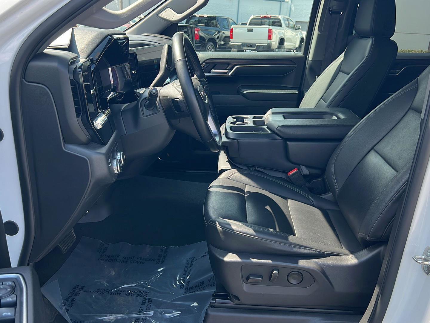 Used 2024 GMC Sierra 1500 SLT image 10