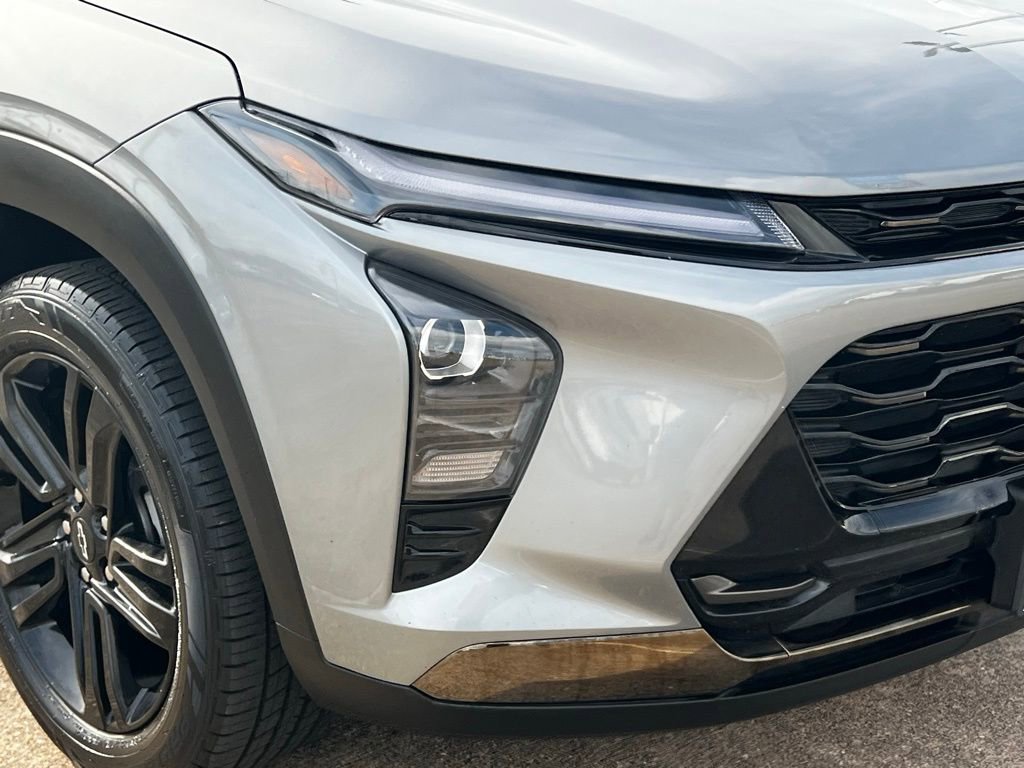 Used 2025 Chevrolet Trax ACTIV w/ Driver Confidence Package image 5