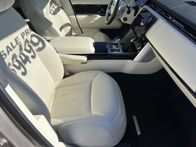 Used 2023 Land Rover Range Rover SE image 16