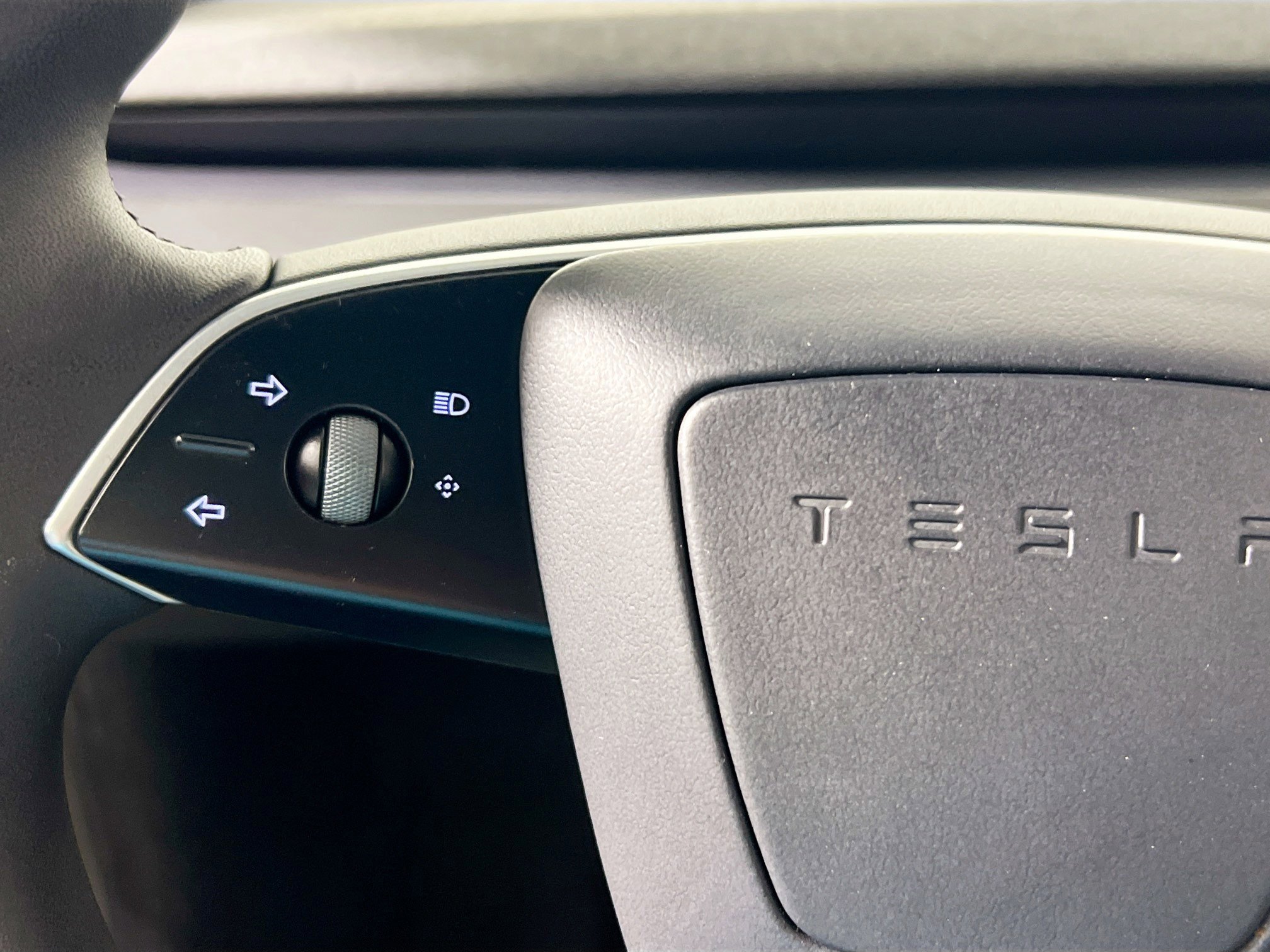 Used 2024 Tesla Model 3 Standard Range image 18