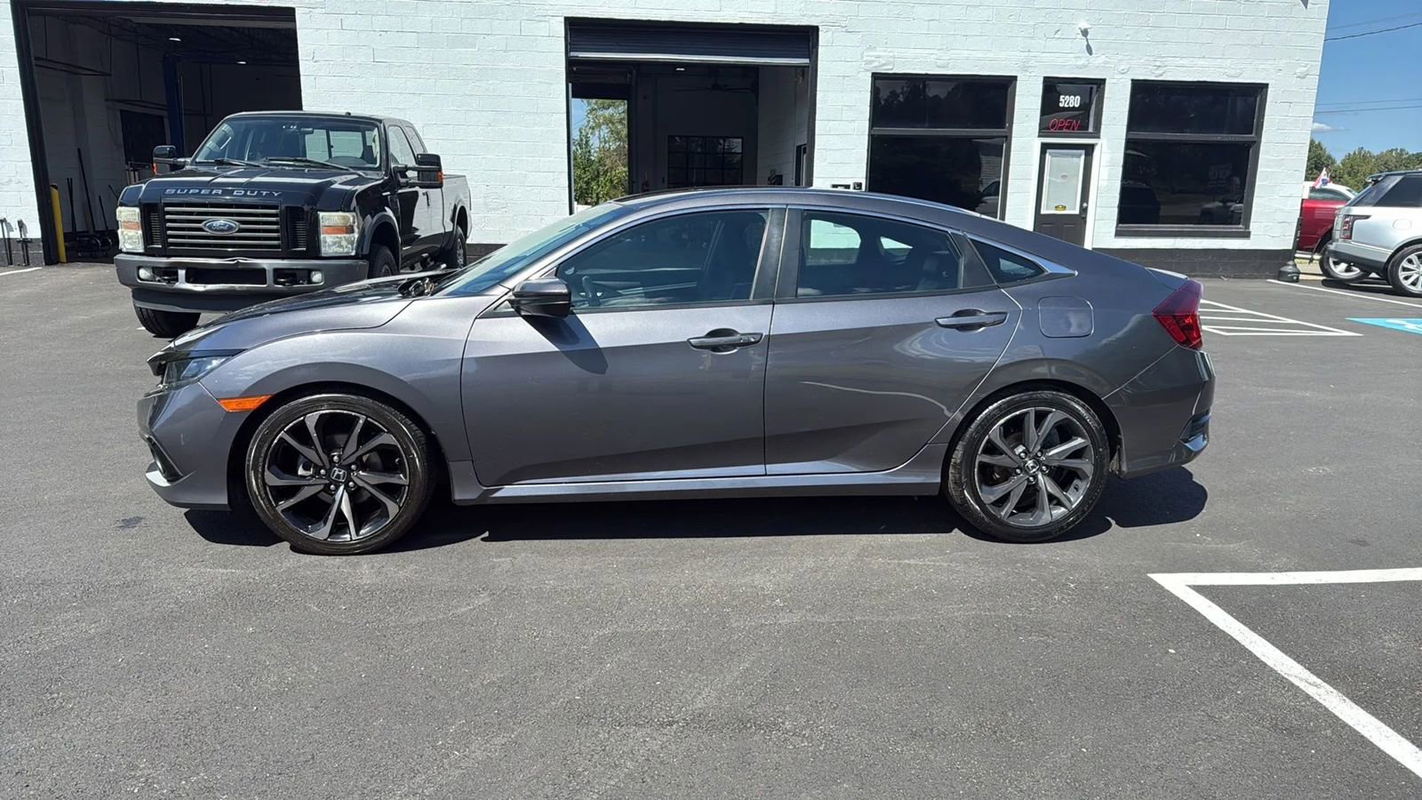 Used 2021 Honda Civic Sport image 4
