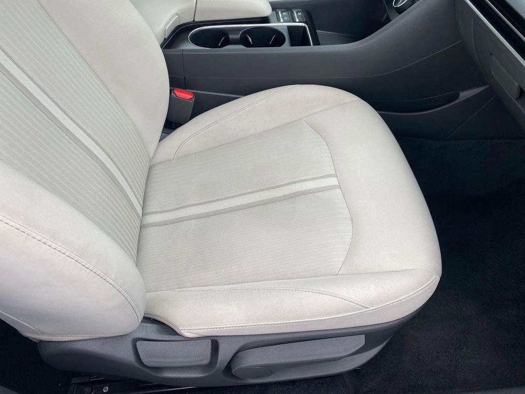 Used 2025 Hyundai Sonata SEL FWD image 20