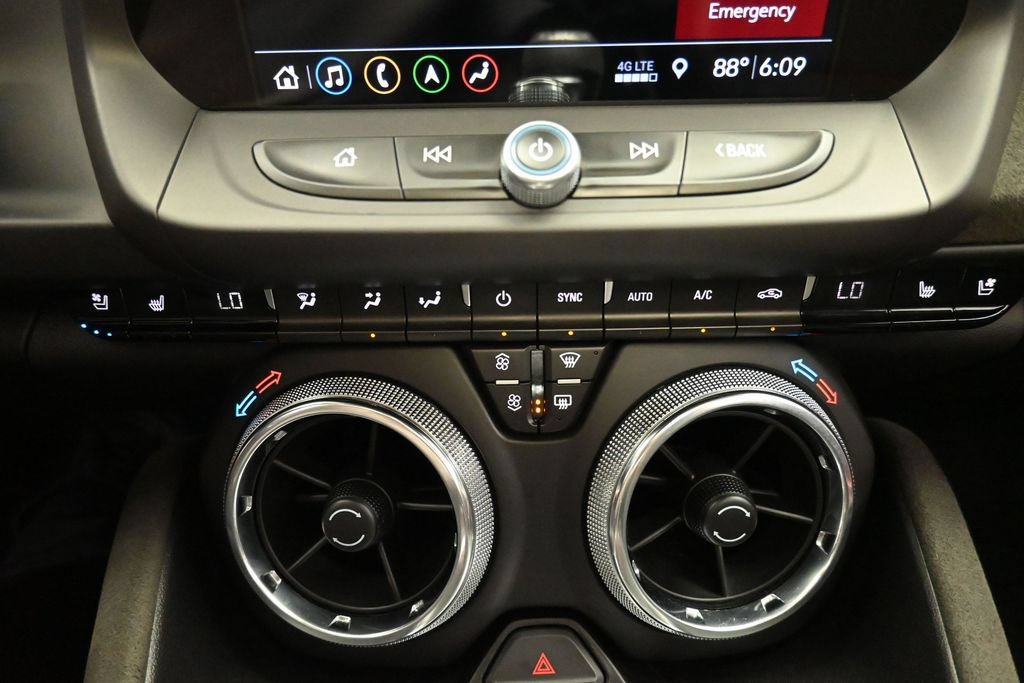Used 2019 Chevrolet Camaro ZL1 RWD image 16
