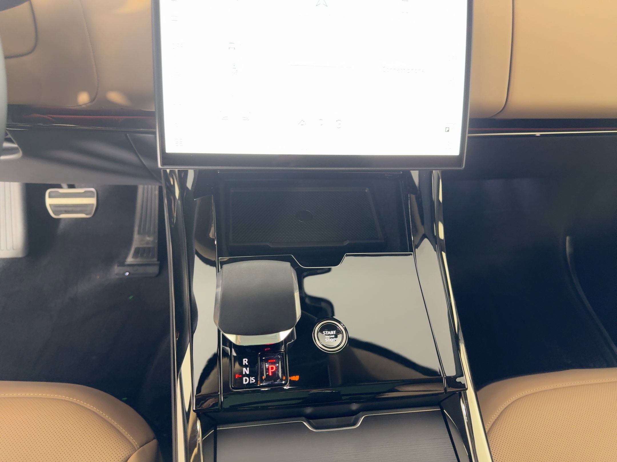 New 2026 Land Rover Range Rover Sport Dynamic SE image 18