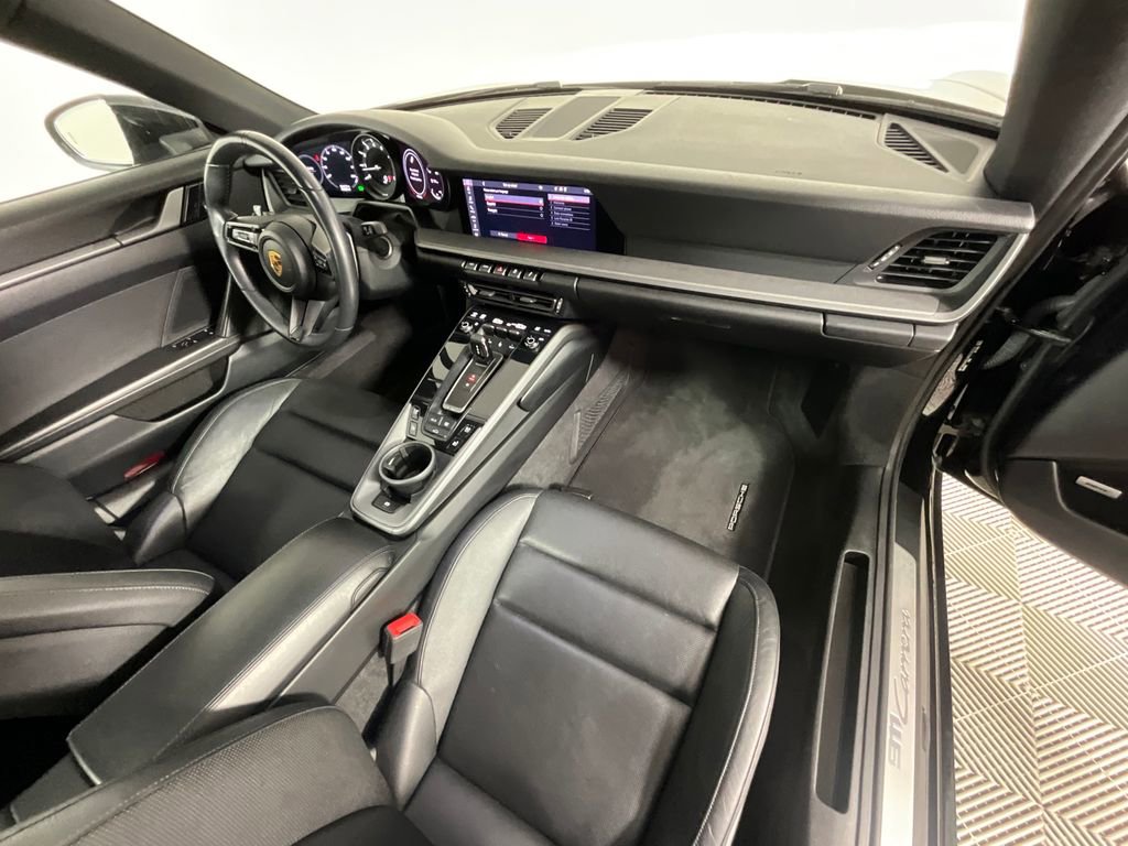 Used 2021 Porsche 911 Carrera RWD image 15