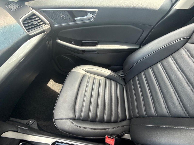 Certified 2019 Ford Edge SEL w/ Equipment Group 201A AWD/4WD image 25