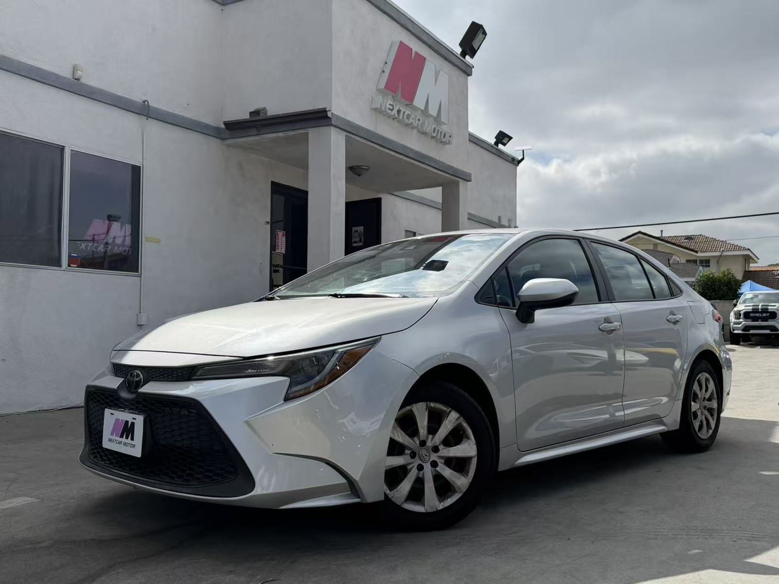 Used 2022 Toyota Corolla LE FWD image 1