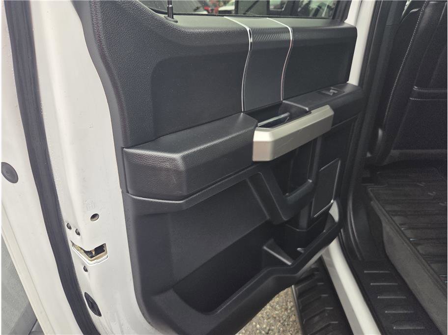 Used 2019 Ford F150 Lariat w/ Equipment Group 502A Luxury image 15