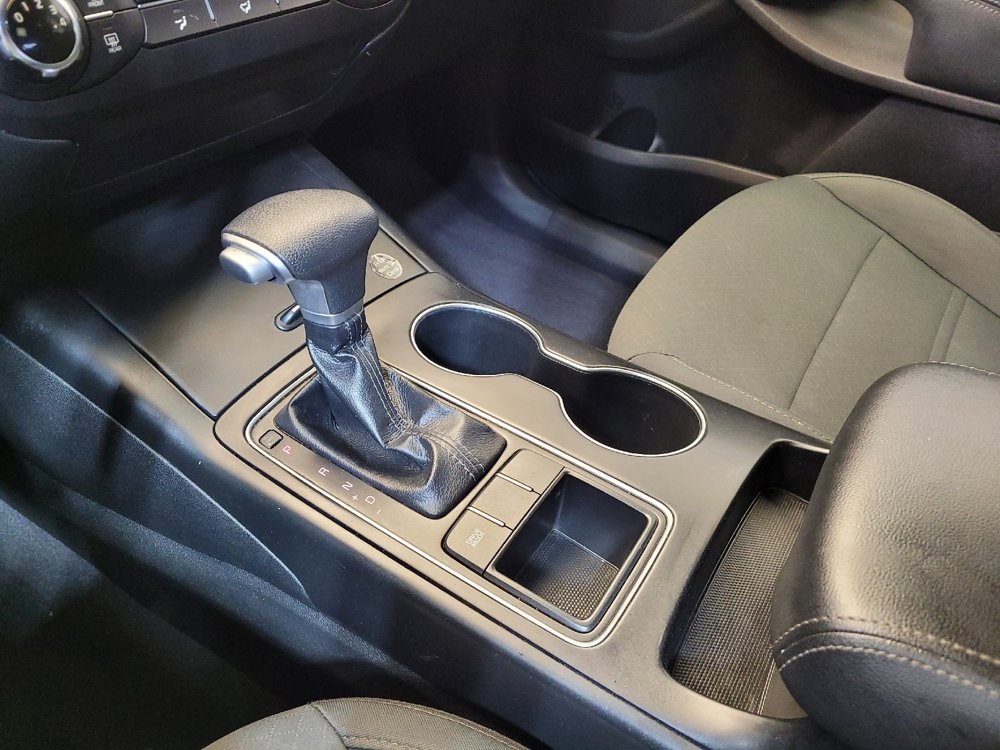 Used 2020 Kia Sorento LX image 26