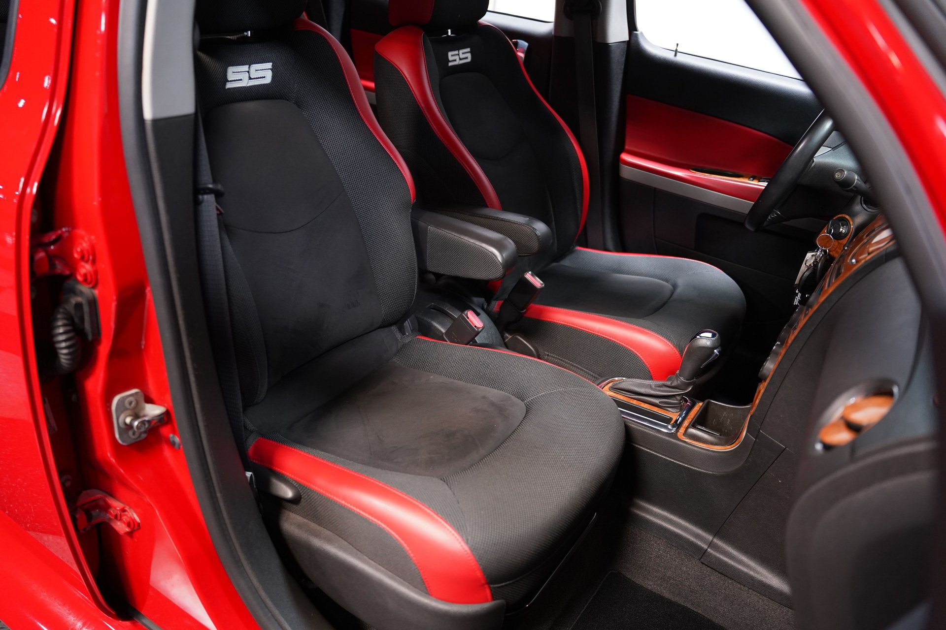 Used 2008 Chevrolet HHR SS FWD image 38