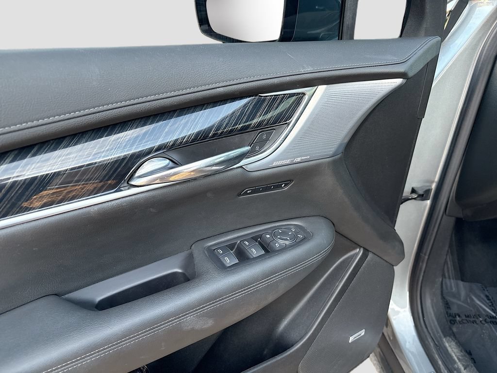 Used 2024 Cadillac XT6 Premium Luxury w/ LPO, Floor Liner Package AWD/4WD image 18