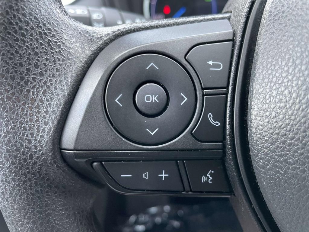 Used 2024 Toyota RAV4 AWD Hybrid image 31