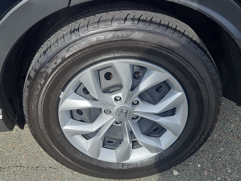 Used 2025 Honda CR-V LX image 8
