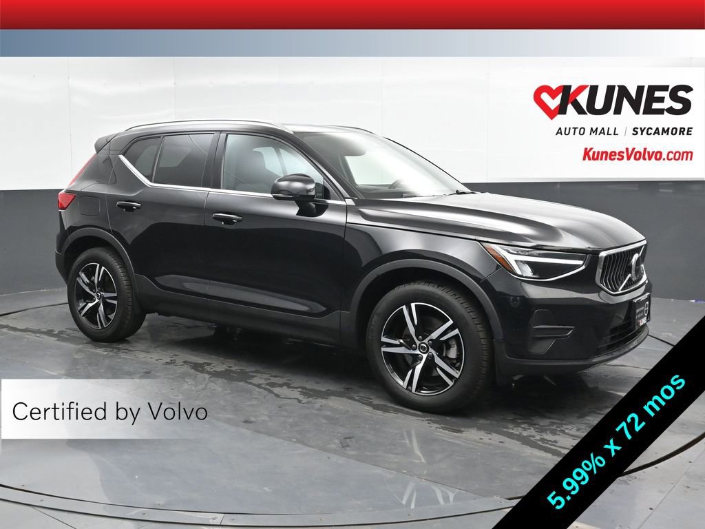 Certified 2025 Volvo XC40 B5 Core image 1