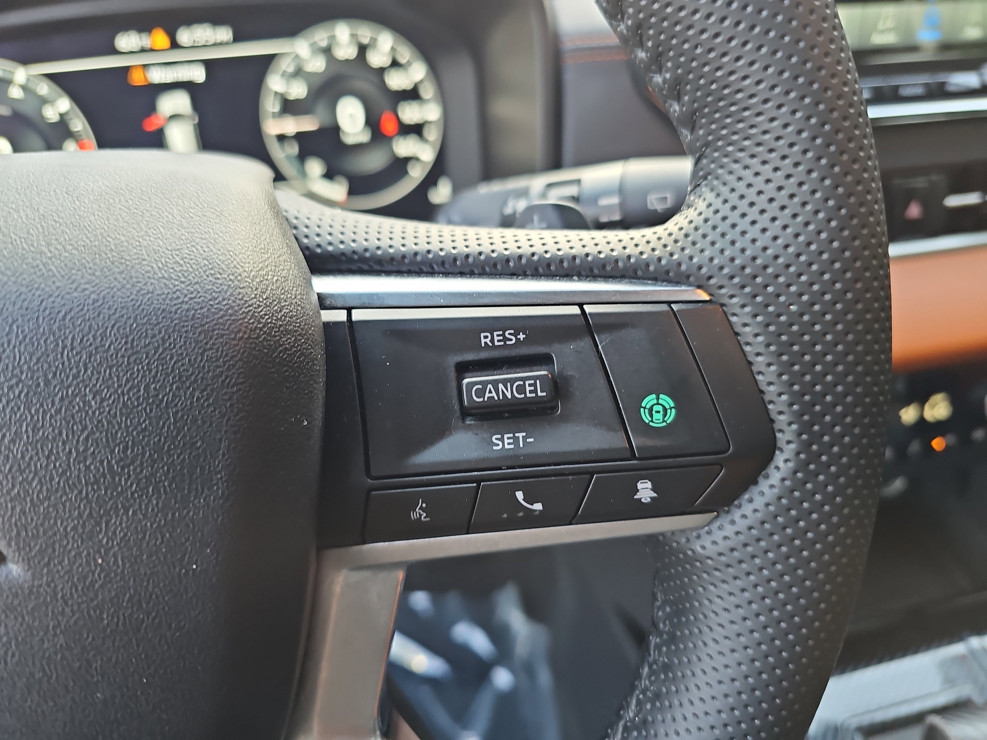 Used 2024 Mitsubishi Outlander SEL AWD/4WD image 18