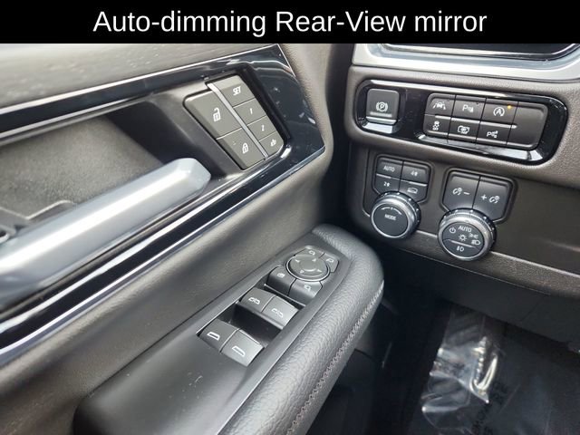 Used 2025 GMC Yukon XL Denali image 39