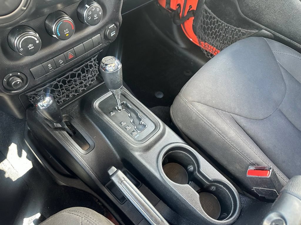 Used 2015 Jeep Wrangler Sport w/ Quick Order Package 24S AWD/4WD image 15