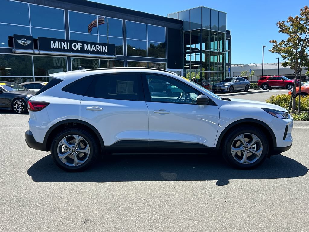 Used 2025 Ford Escape ST-Line w/ Equipment Group 301A FWD image 6