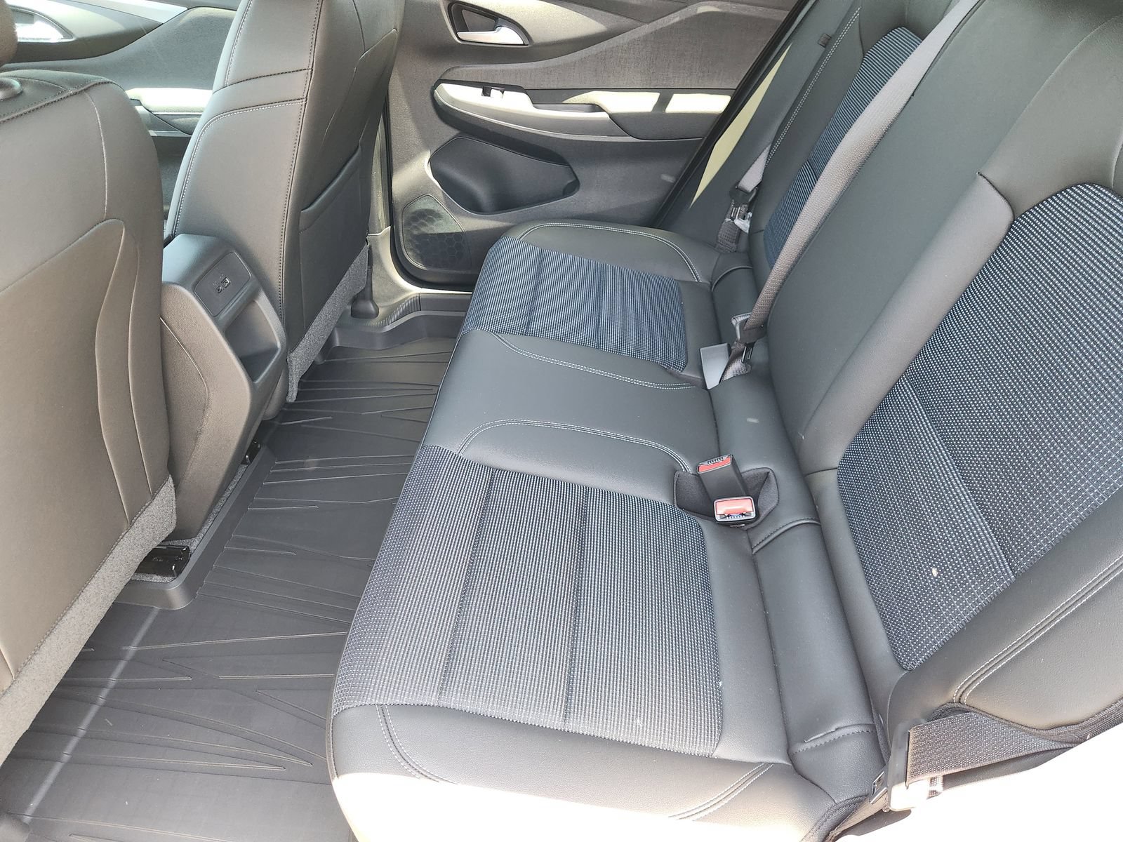 New 2026 Buick Envista Sport Touring w/ Convenience I Package FWD image 34