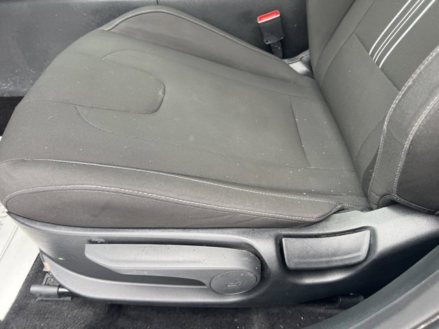 Used 2025 Hyundai Elantra SEL image 26