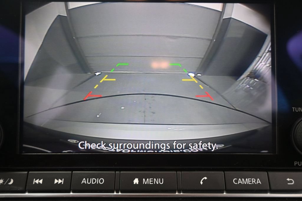 Used 2024 Nissan Rogue S FWD image 27