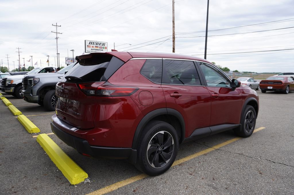 Used 2024 Nissan Rogue SV w/ SV Premium Package AWD/4WD image 6